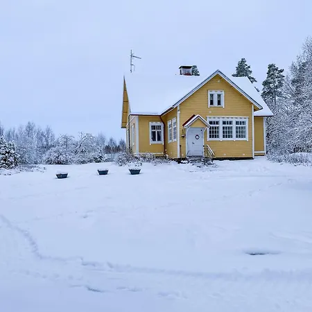 Pihlajaharju Countryside Escape *