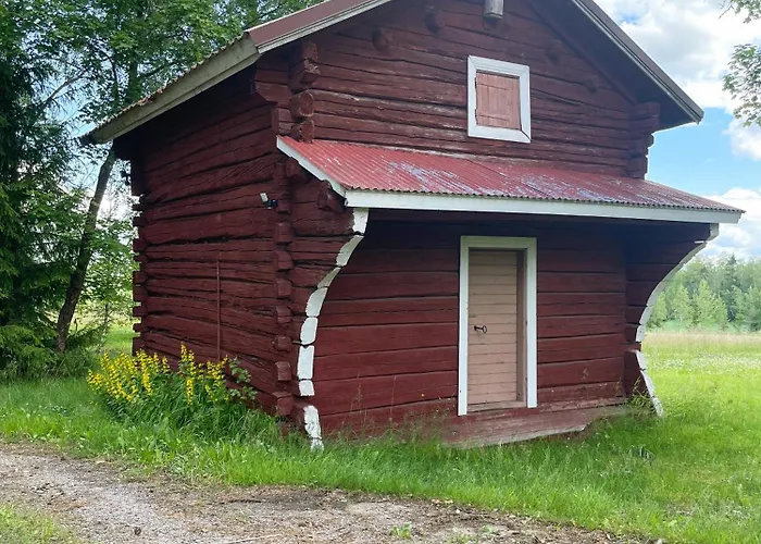 Pihlajaharju Countryside Escape *